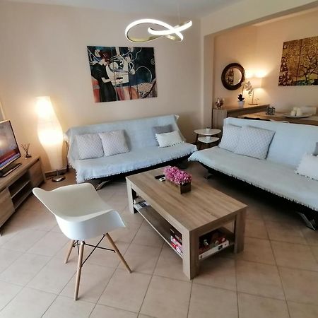 Bella Casa Apartment Néa Péramos Екстериор снимка