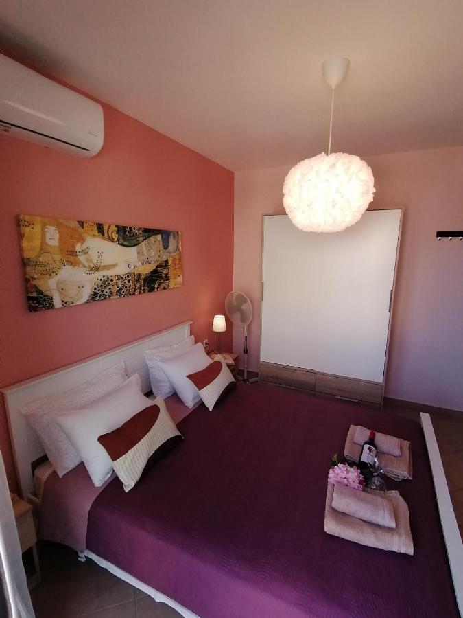 Bella Casa Apartment Néa Péramos Екстериор снимка