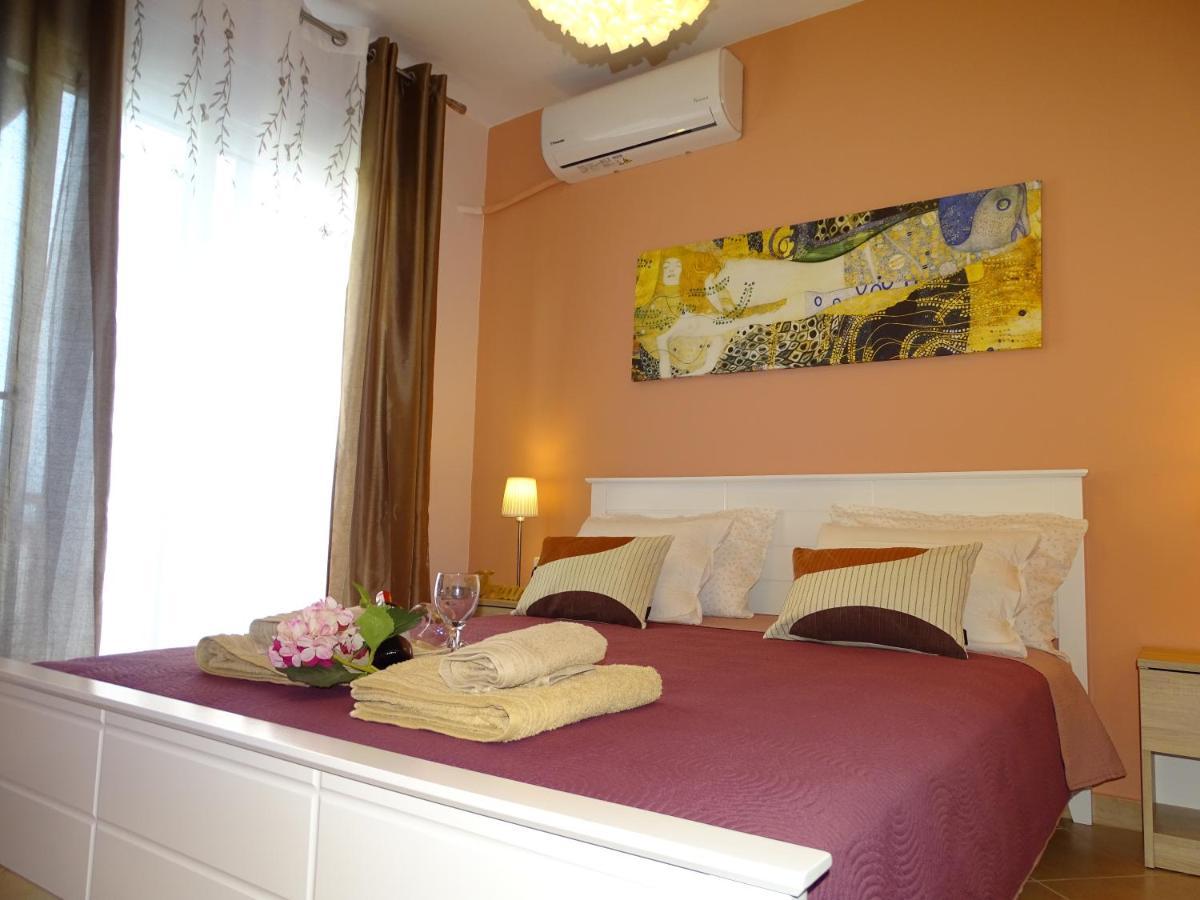 Bella Casa Apartment Néa Péramos Екстериор снимка