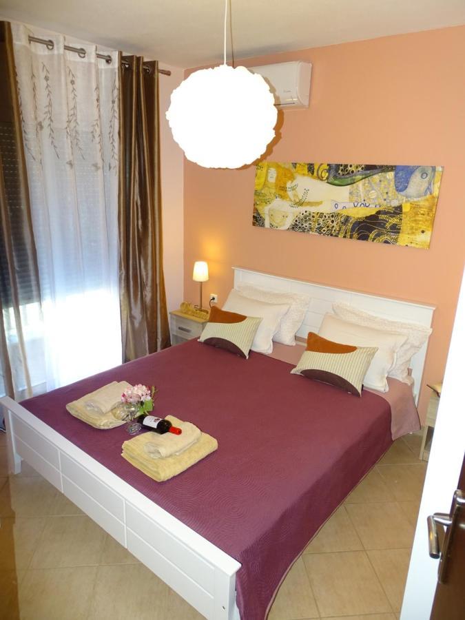 Bella Casa Apartment Néa Péramos Екстериор снимка