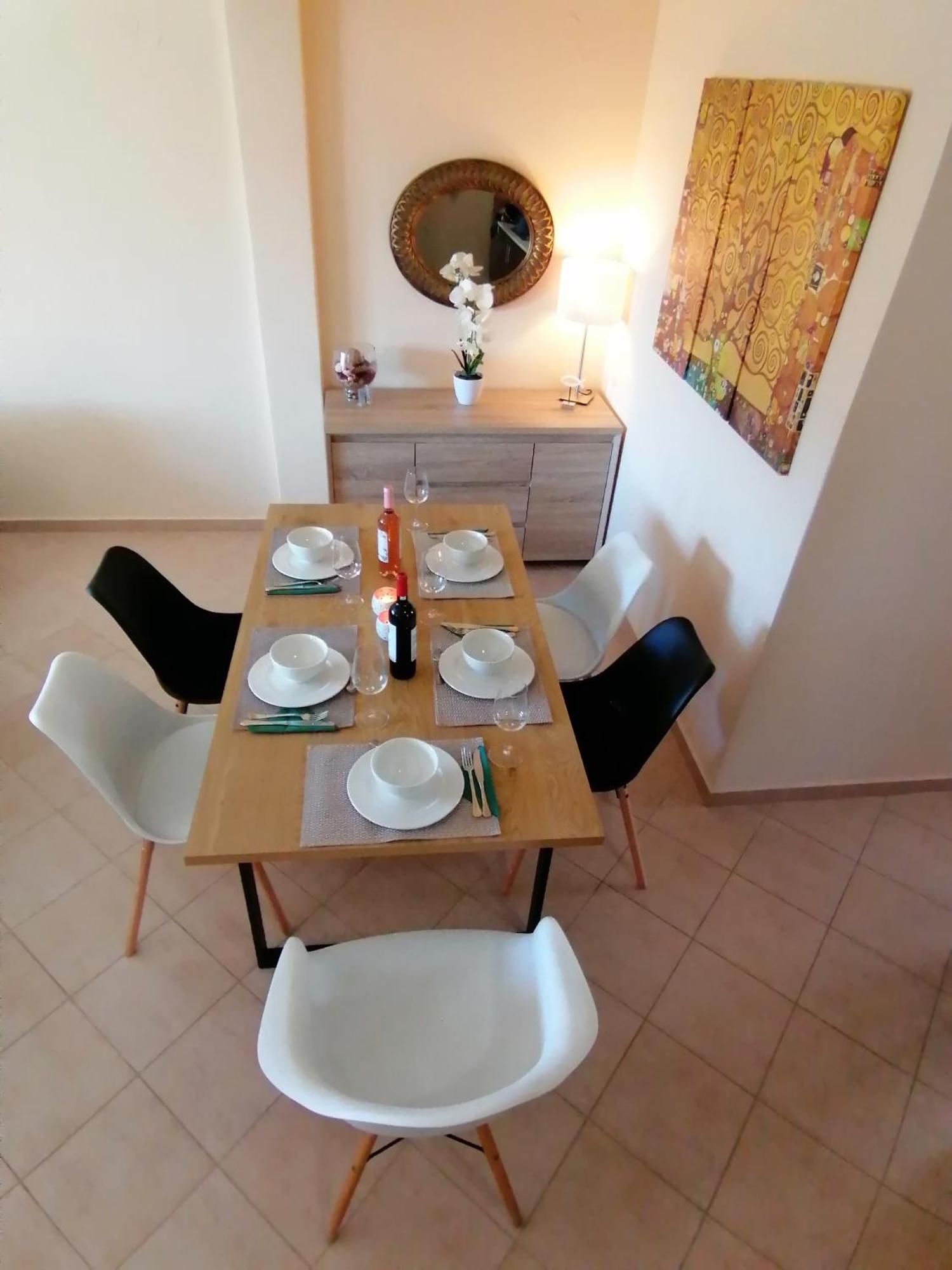 Bella Casa Apartment Néa Péramos Екстериор снимка